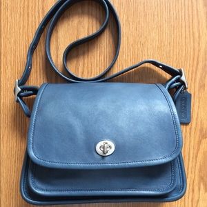 “Vintage” Coach Ramblers Legacy-Pool Blue leather